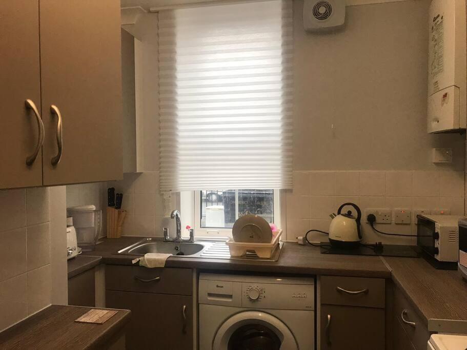 1 Bed Flat Near Apartment London